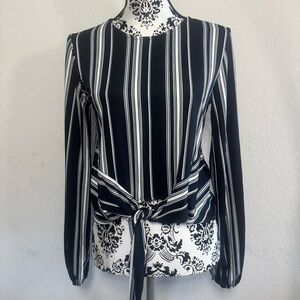 Forever 21 Women's Crop Top Striped Size M Medium Long Sleeve B/W Front Tie